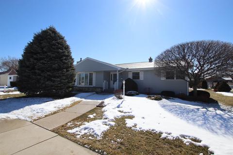 302 17th St, Fond Du Lac, WI 54935