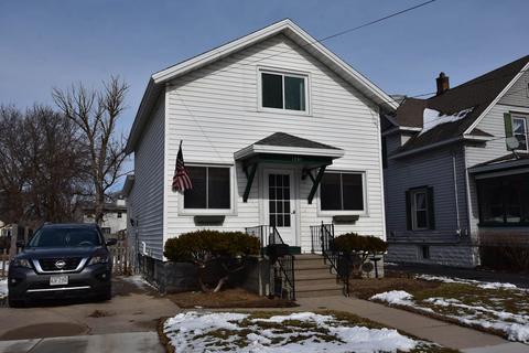 1334 Ceape Ave, Oshkosh, WI 54901