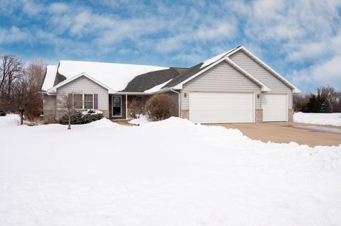 5662 W Natures Ln, Appleton, WI 54914