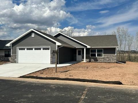 1450 Westcreek Ln, Neenah, WI 54956