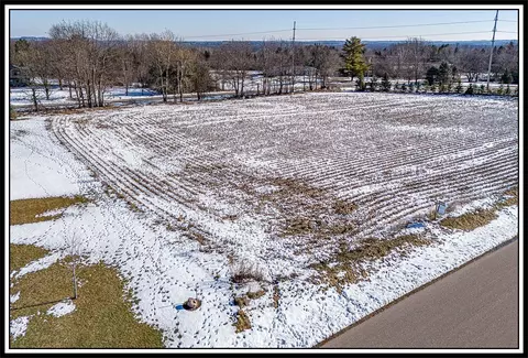 e8088 Wood Way #2, New London, WI 54961