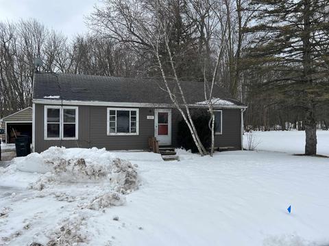 1575 Plank Rd, Menasha, WI 54952