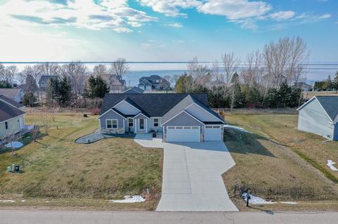 n9226 Perch Lane, Fond Du Lac, WI 54937