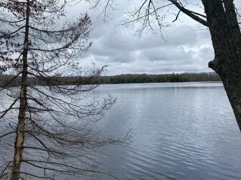 2030 Red Fox Trl, Crandon, WI 54520