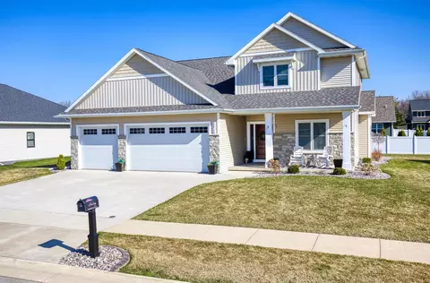 w6056 Zach Street, Menasha, WI 54952