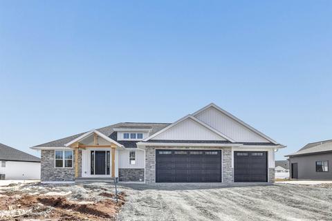 2165 Potter Dr, De Pere, WI 54115
