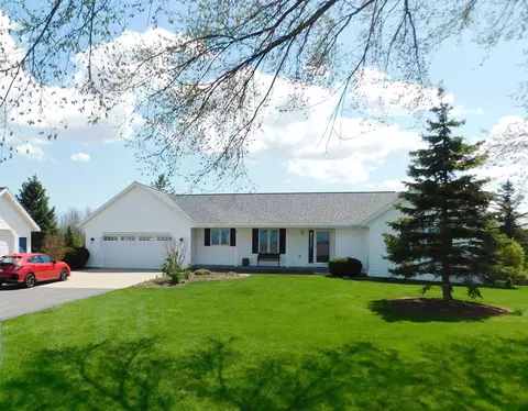 507 Northbrook Rd, Luxemburg, WI 54217