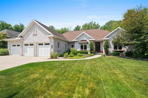 1133 Folkestone Dr, Green Bay, WI 54313