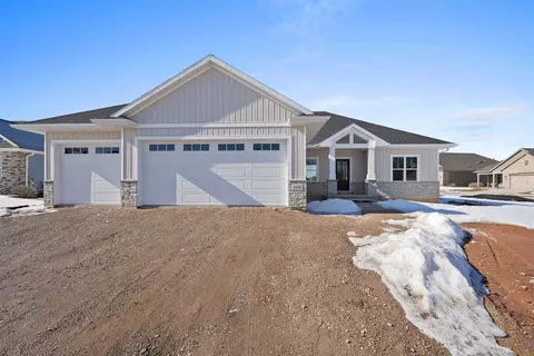 3488 Peppergrass Dr, Green Bay, WI 54311