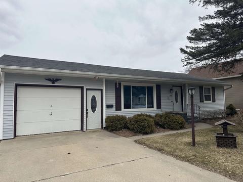 320 Union St, Manawa, WI 54949