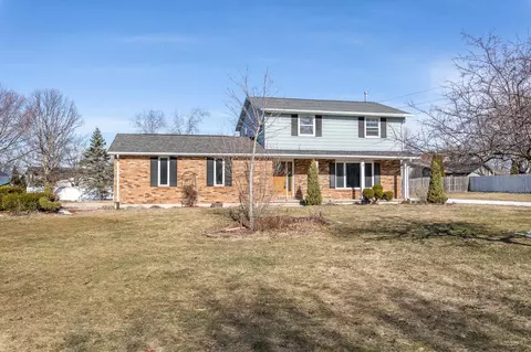 2018 London Rd, Green Bay, WI 54311
