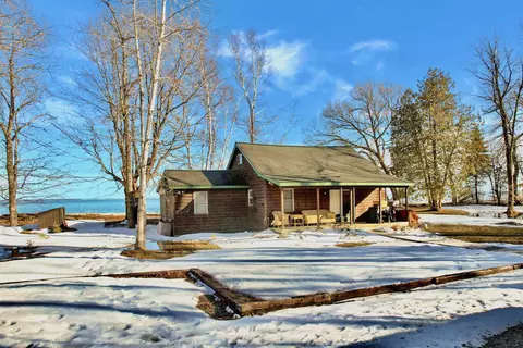 N3582 Highway M-35 Highway, Menominee, MI 49858