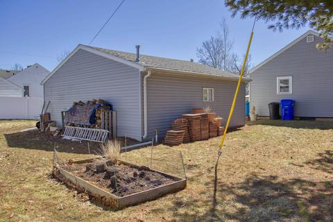 1504 E Dall Ave, Appleton, WI 54911 photo 12