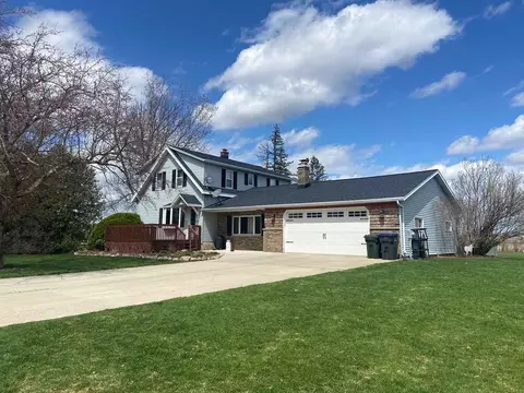 2985 S Cth T, Green Bay, WI 54311