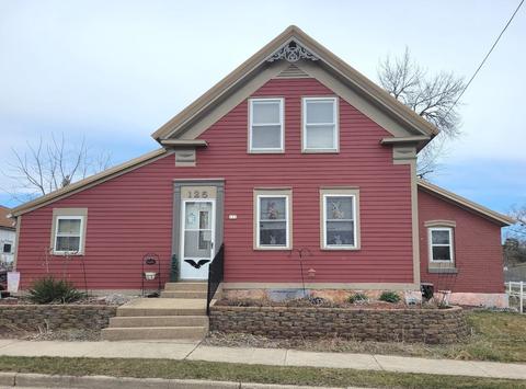 125 E Griffith St, Hustisford, WI 53034