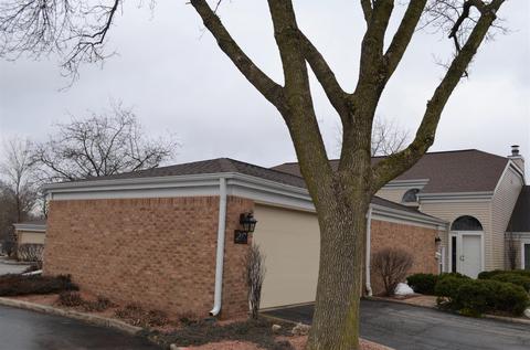 20 Lawrence Ct, Appleton, WI 54911