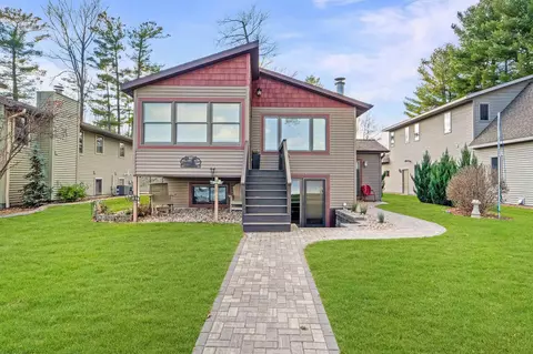 w8380 Rustic Drive, Clintonville, WI 54929