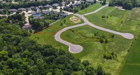 Madi Court, Menasha, WI 54952