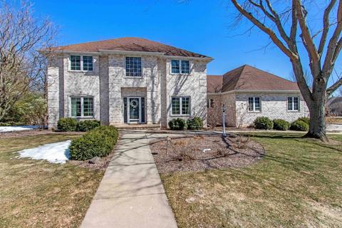 1775 Royal Crown Ct, Green Bay, WI 54313