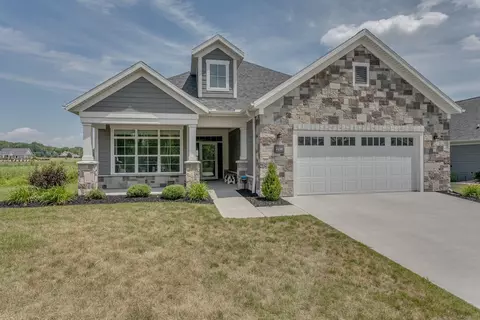 2256 E Baldeagle Dr, Appleton, WI 54913