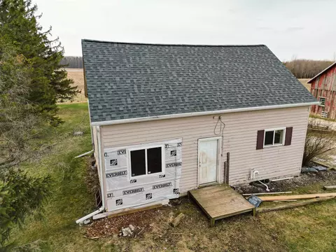 6921 Reifs Mills Rd, Manitowoc, WI 54220