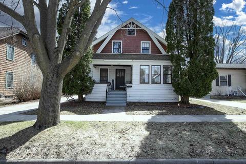 627 E Brewster St, Appleton, WI 54911
