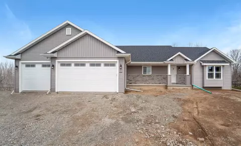 1992 W Sugar Ln, Appleton, WI 54913