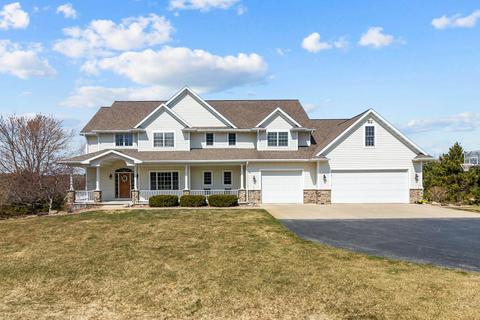 3241 Gray Hawk Trl, Green Bay, WI 54313