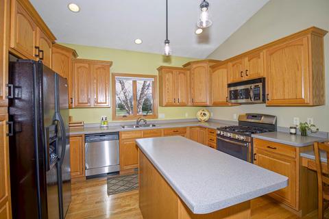 3304 E Fallcreek Ln, Appleton, WI 54913 photo 6