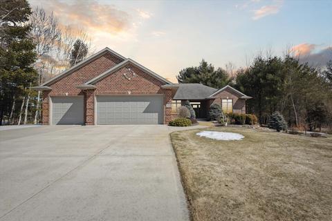 4306 Thorn Hill Trl, Green Bay, WI 54313