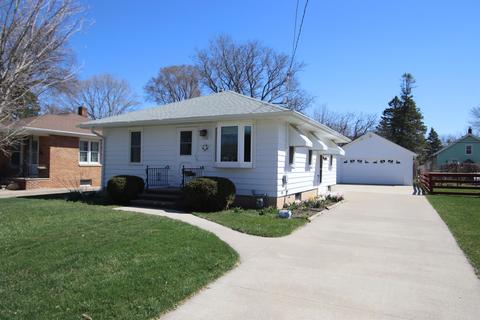 1522 Burdick St, Oshkosh, WI 54901