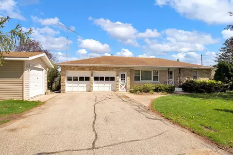 206 W Wall St, Neshkoro, WI 54960