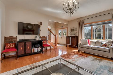 332 E Clearfield Ln, Appleton, WI 54913 photo 4