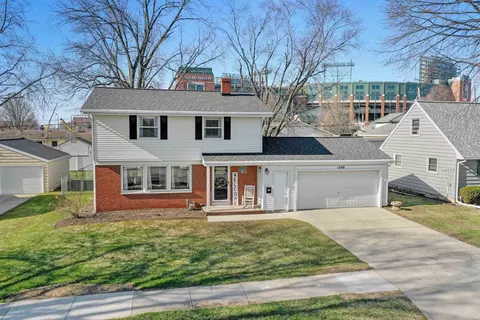 1209 Thorndale St, Green Bay, WI 54304