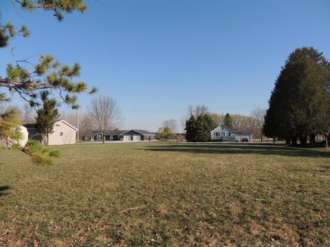 Maple Street, Lena, WI 54139