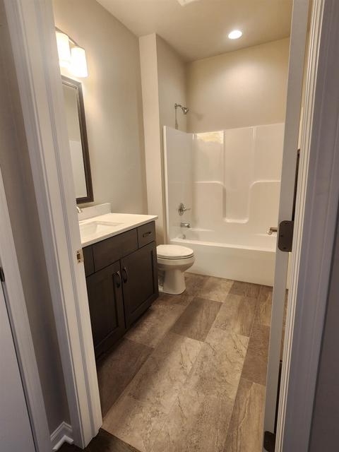 2516 E Baldeagle Dr, Appleton, WI 54913 photo 4