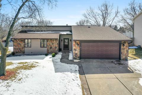 2554 Wildflower Row, Green Bay, WI 54311