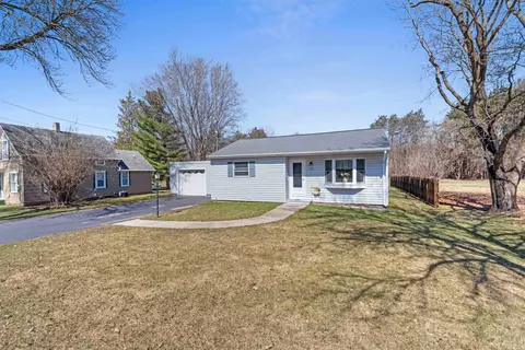 624 E Main St, Embarrass, WI 54933 photo 2