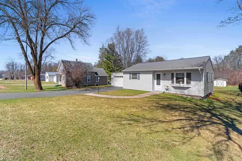 624 E Main St, Embarrass, WI 54933 photo 43