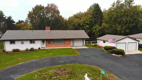 n5833 County Road A, Green Lake, WI 54941