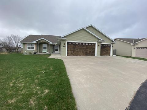 2522 Grassy Ln, Neenah, WI 54956