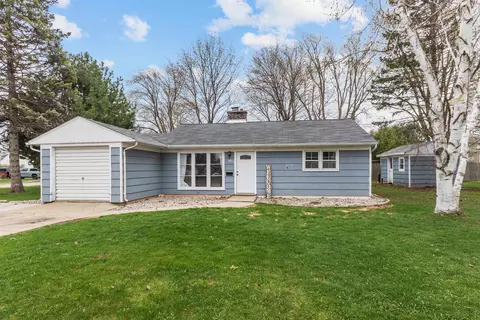 742 Madison St, Neenah, WI 54956