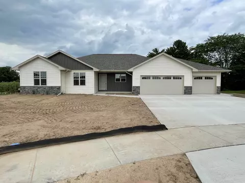 4508 Paul Ct, Green Bay, WI 54313