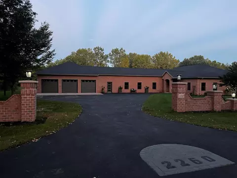 2260 Jesse Ln, Green Bay, WI 54313