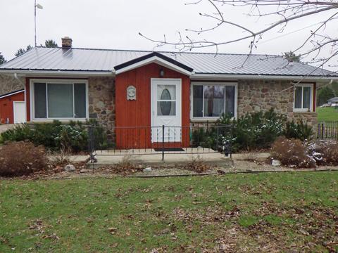 w11090 County Road D, Marion, WI 54950