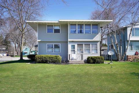 301 Borenz Ct, Menasha, WI 54952
