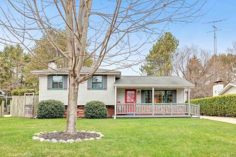 3707 Monroe St, Two Rivers, WI 54241