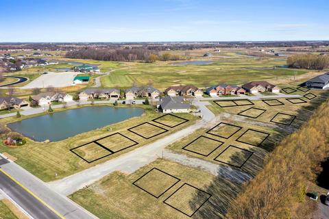 128 Golf Course Dr #23, Wrightstown, WI 54180