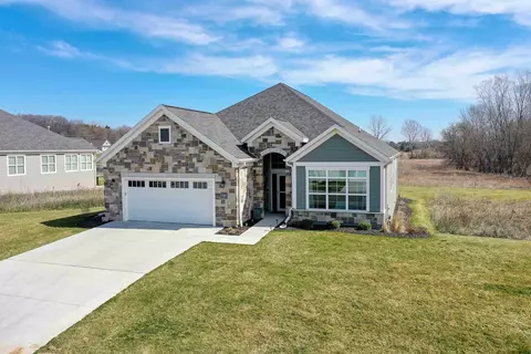 2300 E Baldeagle Dr, Appleton, WI 54913