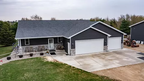 e4461 Zabel Road, Weyauwega, WI 54983
